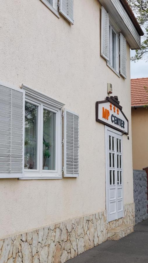 Mp Center Maganszallas Mişcolţ Exterior foto