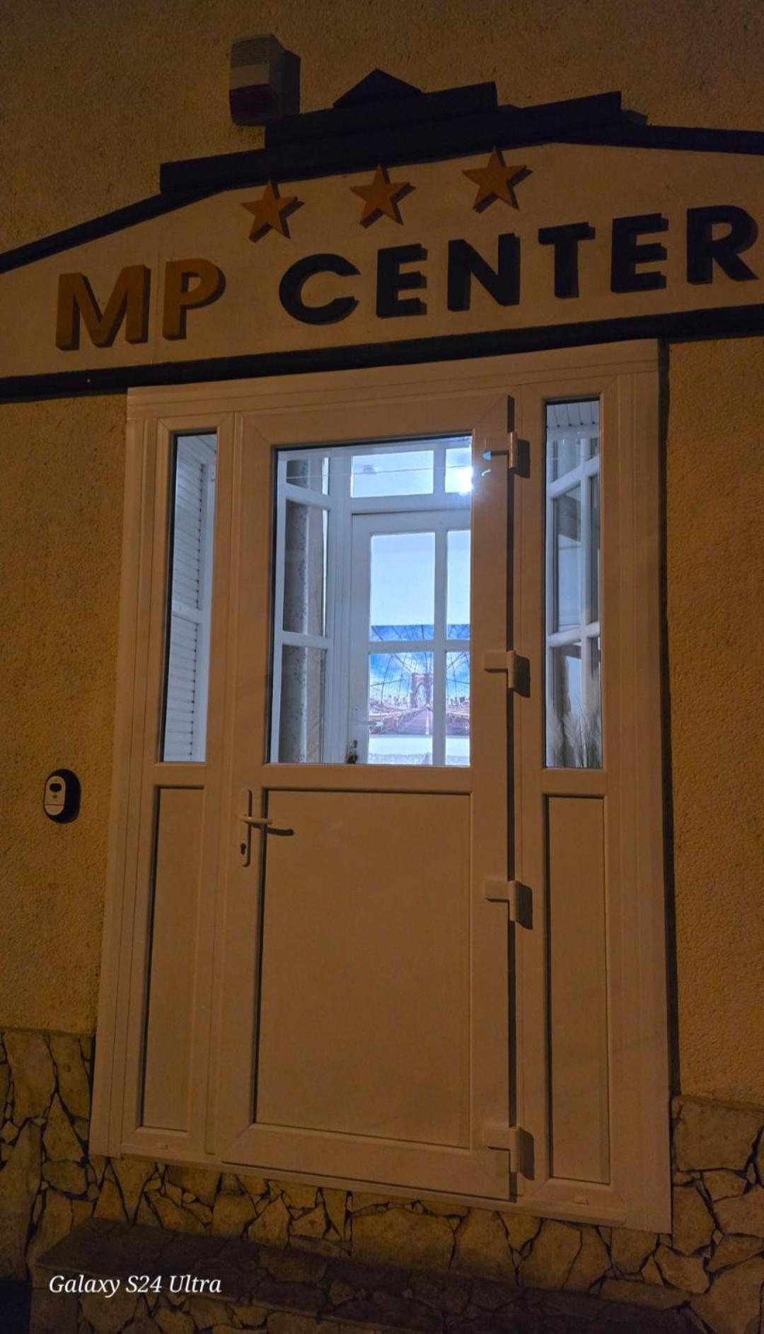 Mp Center Maganszallas Mişcolţ Exterior foto